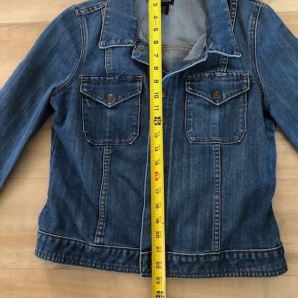 Lord & Taylor Denim Jacket, Size: M Excellent Used Condition - Picture 12 of 12